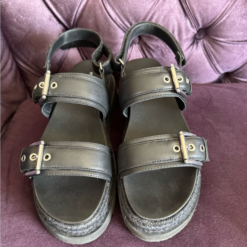 Steve Madden Girl Black Platform Sandals with Buckle Straps